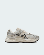 Tenis Nike V5 RNR Suede Mujer